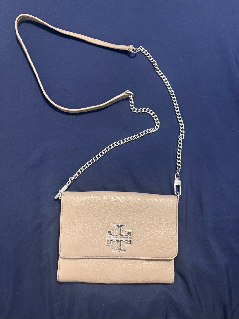 Tory Burch Taupe Brittan Crossbody / Chain Wallet - Picture 2 of 7